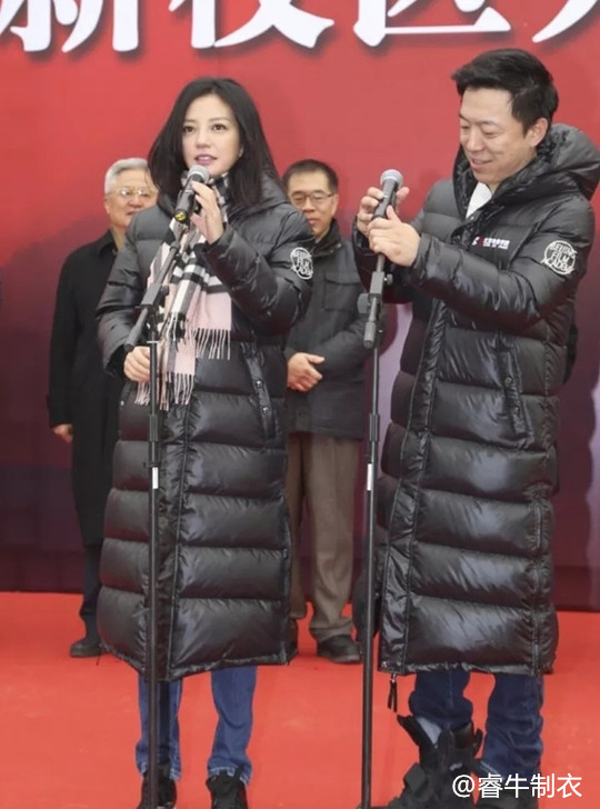 校服爱彩网81881